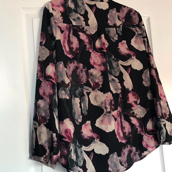 Floral blouse - Picture 3 of 4